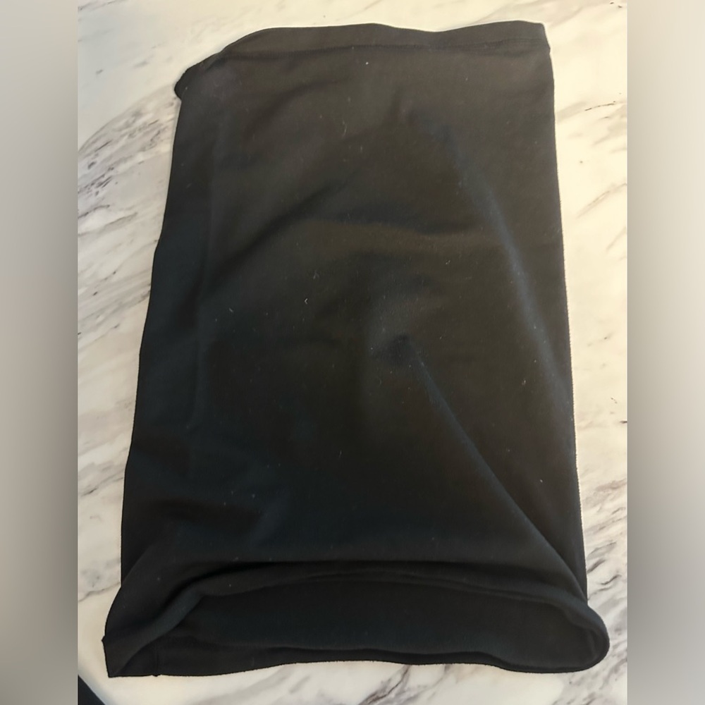 2 plain black face/neck gaiters.